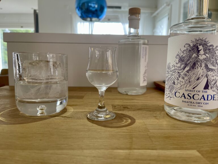 Fun Chill Haze - Imatra Dry Gin changes color in lower temperature showing chill haze in different glasses